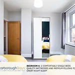 - Ashville - 5 Bedroomed House - Sleeps 9 Holiday home