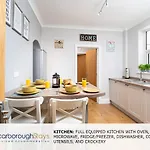 - Ashville - 5 Bedroomed House - Sleeps 9 Holiday home