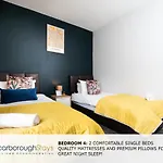 - Ashville - 5 Bedroomed House - Sleeps 9 Holiday home