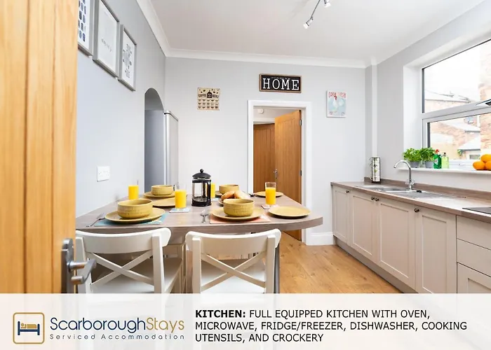 - Ashville - 5 Bedroomed House - Sleeps 9 בית נופש