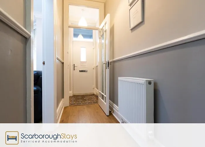 - Ashville - 5 Bedroomed House - Sleeps 9 בית נופש