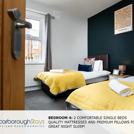 - Ashville - 5 Bedroomed House - Sleeps 9 *