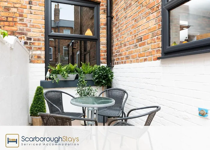 - Ashville - 5 Bedroomed House - Sleeps 9