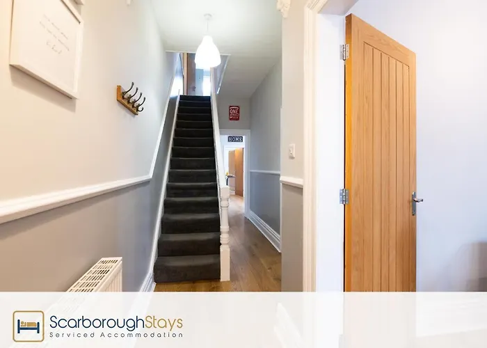 - Ashville - 5 Bedroomed House - Sleeps 9 Vakantiehuis *