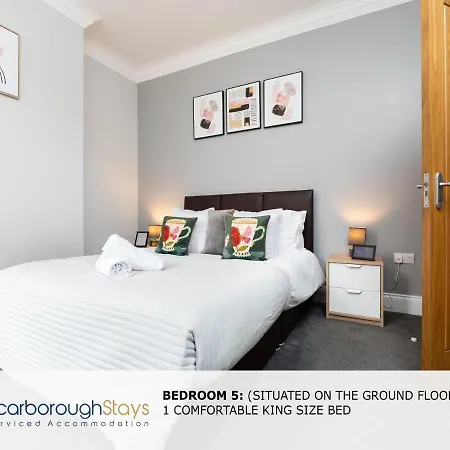 - Ashville - 5 Bedroomed House - Sleeps 9 *