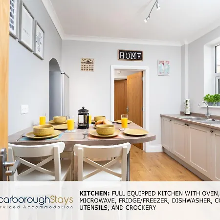 - Ashville - 5 Bedroomed House - Sleeps 9 Semesterbostad